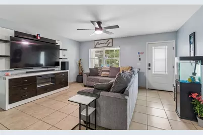 7705 Jackson Springs Road, Tampa, FL 33615 - Photo 5