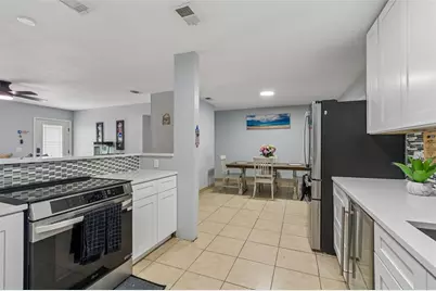 7705 Jackson Springs Road, Tampa, FL 33615 - Photo 13