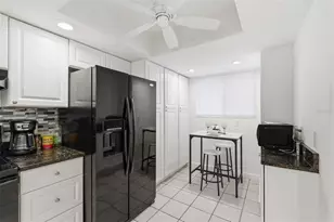 6340 Newtown Cir, Tampa, FL 33615 - Photo 5