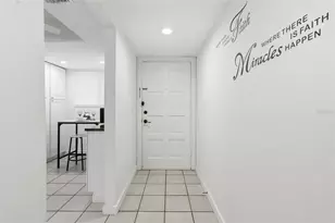 6340 Newtown Cir, Tampa, FL 33615 - Photo 3