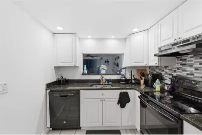 6340 Newtown Circle #40A2, Tampa, FL 33615 - Photo 7