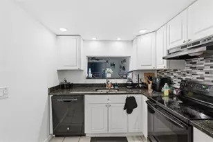 6340 Newtown Cir, Tampa, FL 33615 - Photo 7