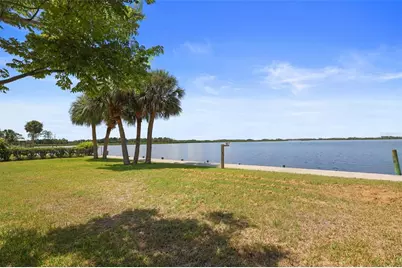 11930 W Bayshore Drive, Crystal River, FL 34429 - Photo 9