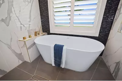 11930 W Bayshore Drive, Crystal River, FL 34429 - Photo 15