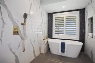 11930 W Bayshore Dr, Crystal River, FL 34429 - Photo 13