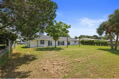 11930 W Bayshore Drive, Crystal River, FL 34429 - Photo 3