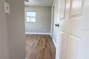 18406 Sand Pine Dr, Spring Hill, FL 34610 - Photo 23