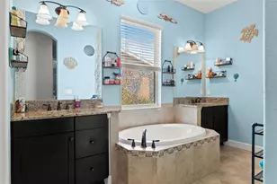 8853 Bella Vita Cir, Land O Lakes, FL 34637 - Photo 15