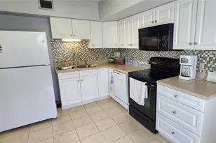 2402 Ecuadorian Way, Clearwater, FL 33763 - Photo 15