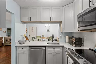 3232 Lake Pine Way, Tarpon Springs, FL 34688 - Photo 13