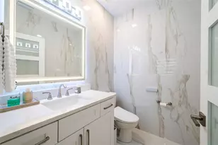 1365 Snell Isle Blvd NE, Saint Petersburg, FL 33704 - Photo 41