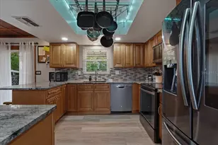 1314 Oleander Dr, Tarpon Springs, FL 34689 - Photo 19