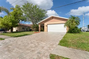 2529 San Luis Rd, Holiday, FL 34691 - Photo 3