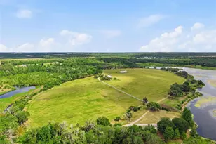 18610 Townsend House Rd, Dade City, FL 33523 - Photo 91