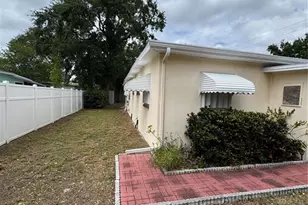 542 Roanoke St, Dunedin, FL 34698 - Photo 3