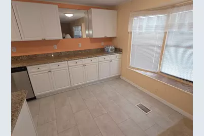 15682 Brookridge Boulevard, Brooksville, FL 34613 - Photo 7