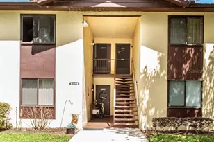 513 Fairways Cir, Ocala, FL 34472 - Photo 3