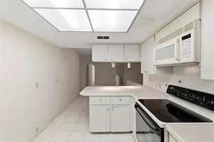 4101 Passport Ln, New Port Richey, FL 34653 - Photo 15