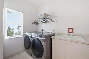 2017 Harbour Watch Cir, Tarpon Springs, FL 34689 - Photo 33