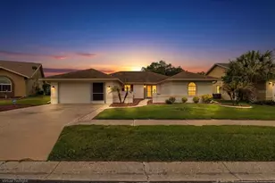 1213 Venetia Dr, Spring Hill, FL 34608 - Photo 5