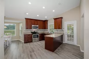 1213 Venetia Dr, Spring Hill, FL 34608 - Photo 23