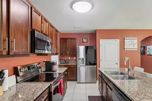 3517 Winterberry Ln, Valrico, FL 33594 - Photo 3