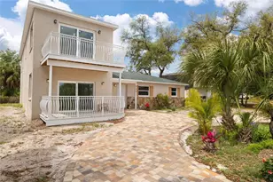 743 Bayshore Dr, Tarpon Springs, FL 34689 - Photo 3
