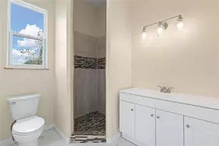 743 Bayshore Dr, Tarpon Springs, FL 34689 - Photo 21