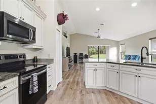 11437 Deercroft Ct, Spring Hill, FL 34609 - Photo 11