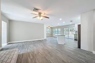 4221 Shore Acres Blvd NE, Saint Petersburg, FL 33703 - Photo 7