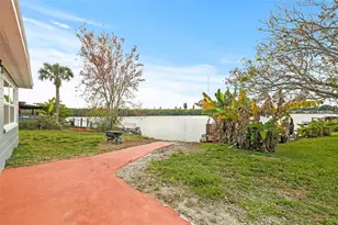 3332 Wilson Dr, Holiday, FL 34691 - Photo 3