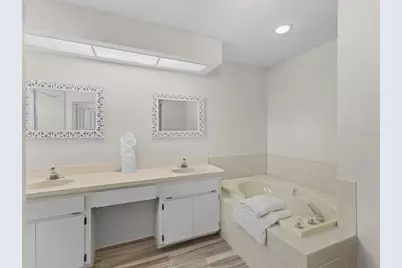 8052 Spring Hill Drive, Spring Hill, FL 34606 - Photo 23
