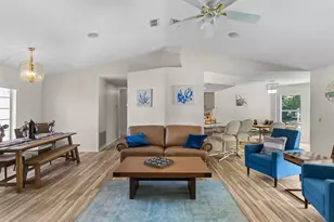 8052 Spring Hill Dr, Spring Hill, FL 34606 - Photo 5