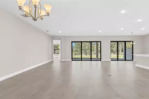 18225 Cresswind Ter, Lakewood Ranch, FL 34211 - Photo 5