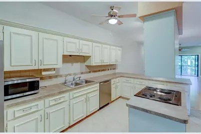 7032 River Run Boulevard, Weeki Wachee, FL 34607 - Photo 5