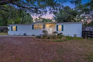 8606 Boyt Rd, Zephyrhills, FL 33540 - Photo 3