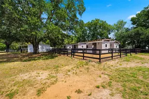 8606 Boyt Rd, Zephyrhills, FL 33540 - Photo 45