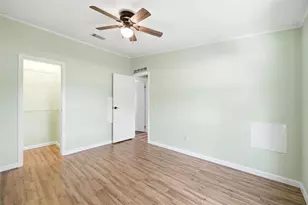 8606 Boyt Rd, Zephyrhills, FL 33540 - Photo 25