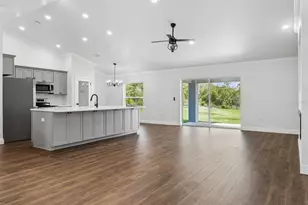 9412 Noddy Tern Rd, Weeki Wachee, FL 34613 - Photo 7