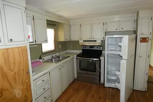 9405 Loras St, New Port Richey, FL 34654 - Photo 9