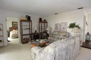 6832 Quail Hollow Blvd, Wesley Chapel, FL 33544 - Photo 7