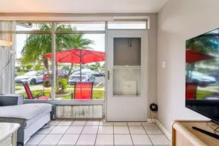4363 Tahitian Gardens Cir, Holiday, FL 34691 - Photo 5