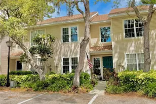 2122 Clover Hill Rd, Palm Harbor, FL 34683 - Photo 1