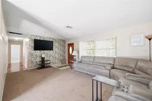 764 NE 13th St, Crystal River, FL 34428 - Photo 3