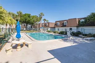 9001 Tudor Dr, Tampa, FL 33615 - Photo 39