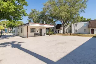 9001 Tudor Dr, Tampa, FL 33615 - Photo 43