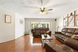 8976 Lake Dr, New Port Richey, FL 34654 - Photo 5