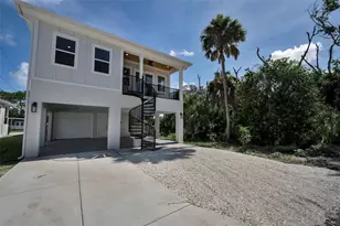 158 E Spruce St, Tarpon Springs, FL 34689 - Photo 55