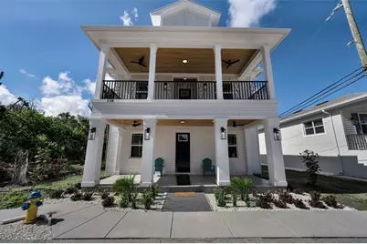 158 E Spruce Street, Tarpon Springs, FL 34689 - Photo 1