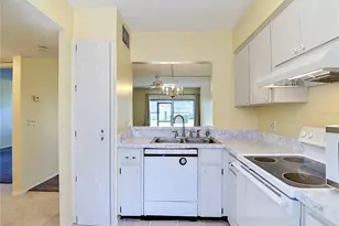 11132 Pembridge Ct, Port Richey, FL 34668 - Photo 11